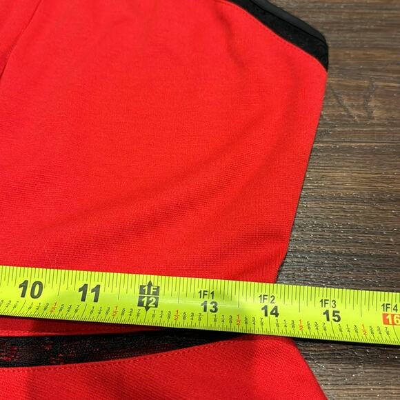 Guess NWOT  Red with black Lace fitted top. - Picture 5 of 5